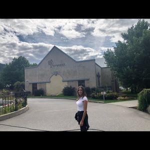 Meet your Posher, Marisa